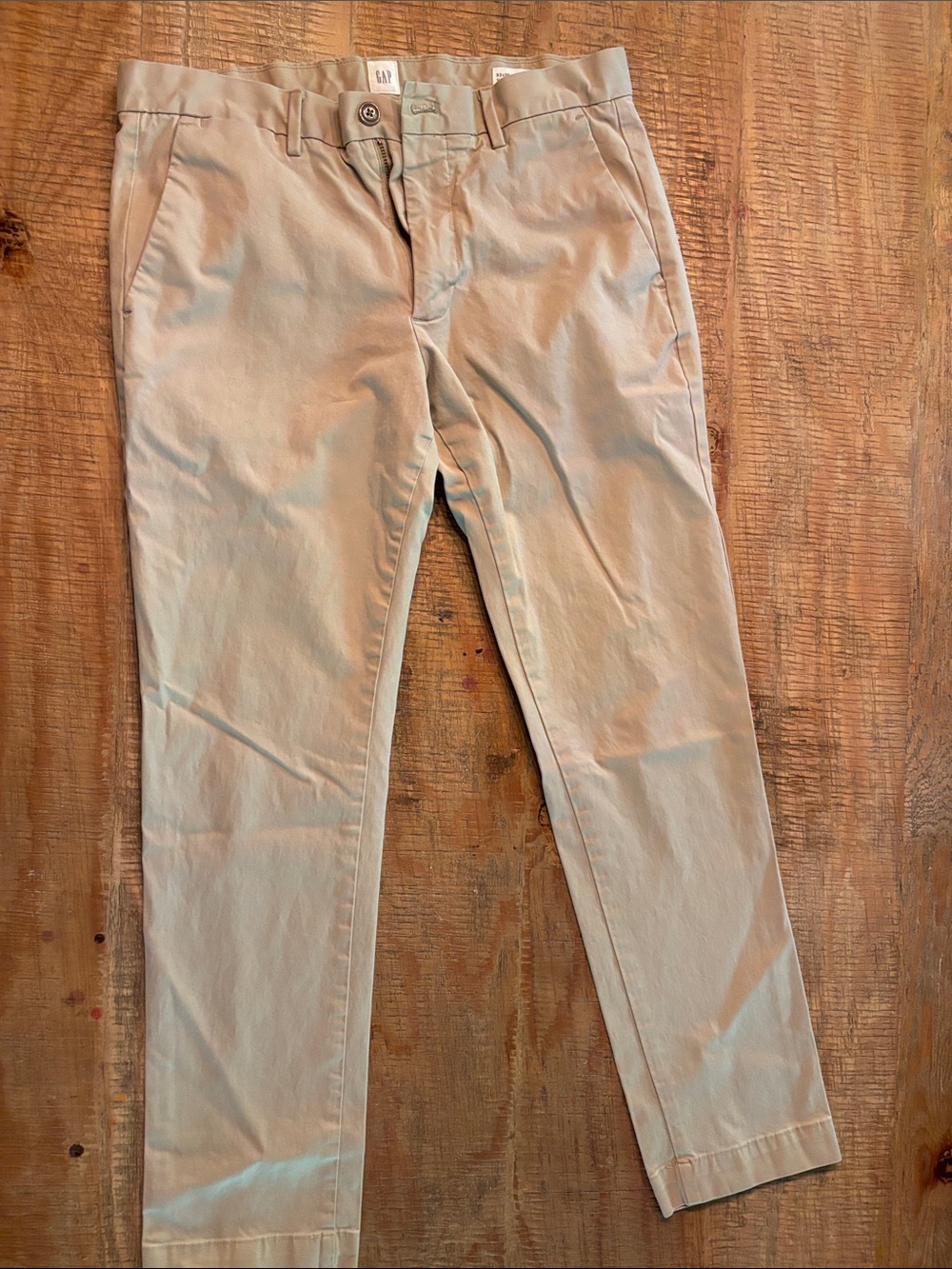 GAP Slim Straight Chino Pants in Light Khaki